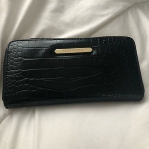 Black and gold Steve Madden wallet